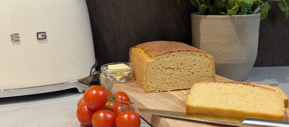 Proteinreiches Mais-Quark-Brot