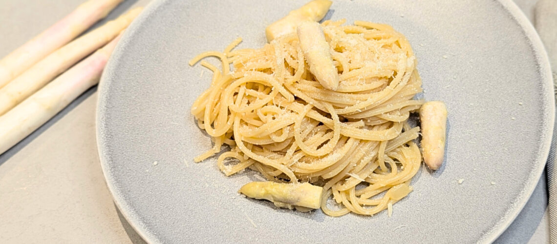 Spargel Carbonara